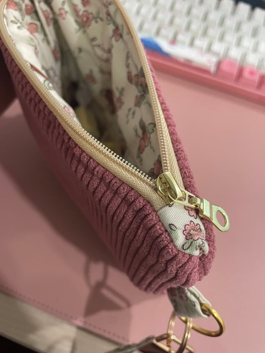 Medium Pochette in Pink Corduroy