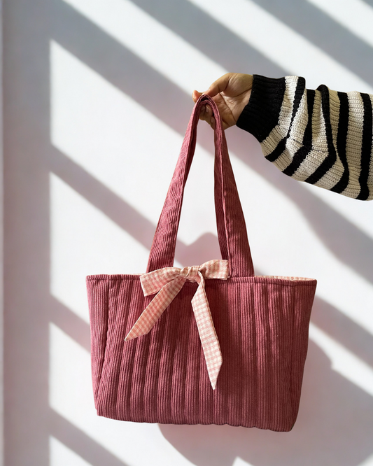 Medium Lisa Tote Bag in Pink Corduroy