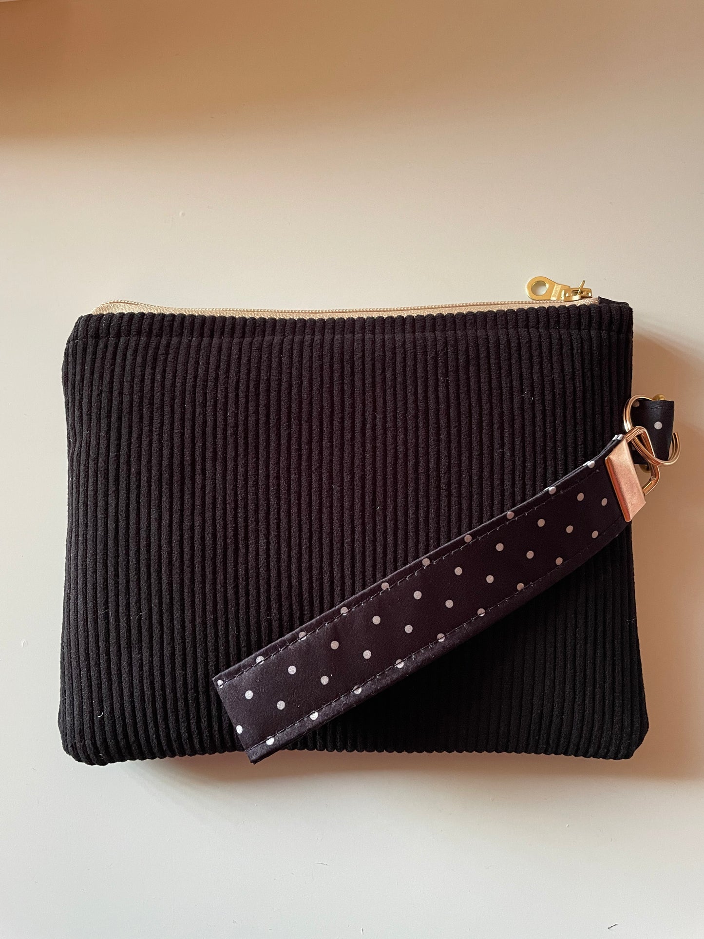 Medium Pochette in Black Corduroy