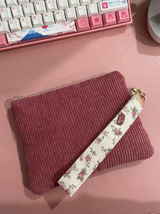 Medium Pochette in Pink Corduroy