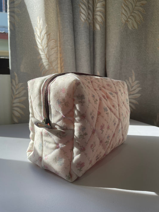 Boxy Bag in Rhombus Flower