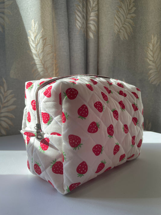 Boxy Bag in Strawberry